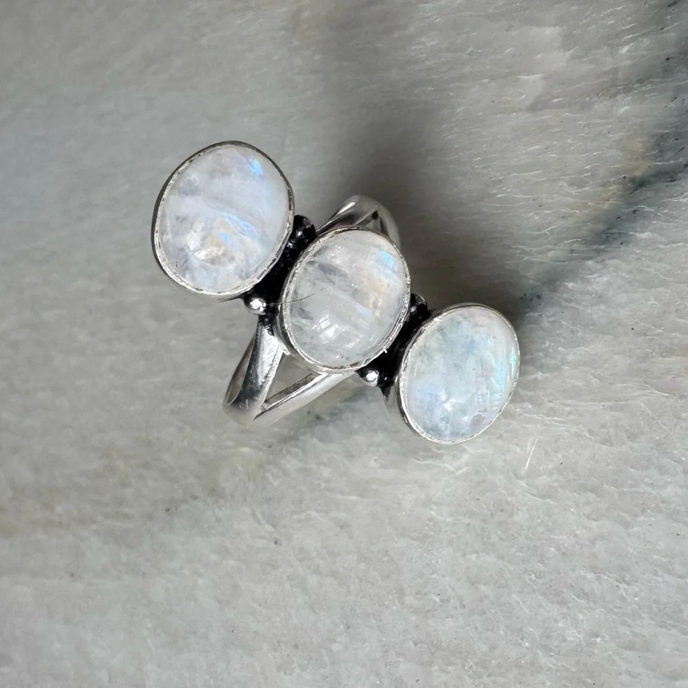 NWOT Sundance Foggy Rainbow Ring, Rainbow Moonstone, Sterling Silver